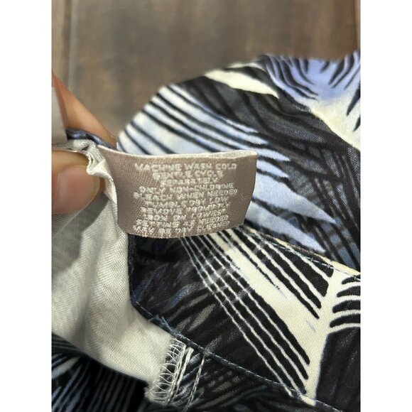 Chicos Womens Blue Black Feather Print Button-Up Jacket Sz Medium - Picture 7 of 10